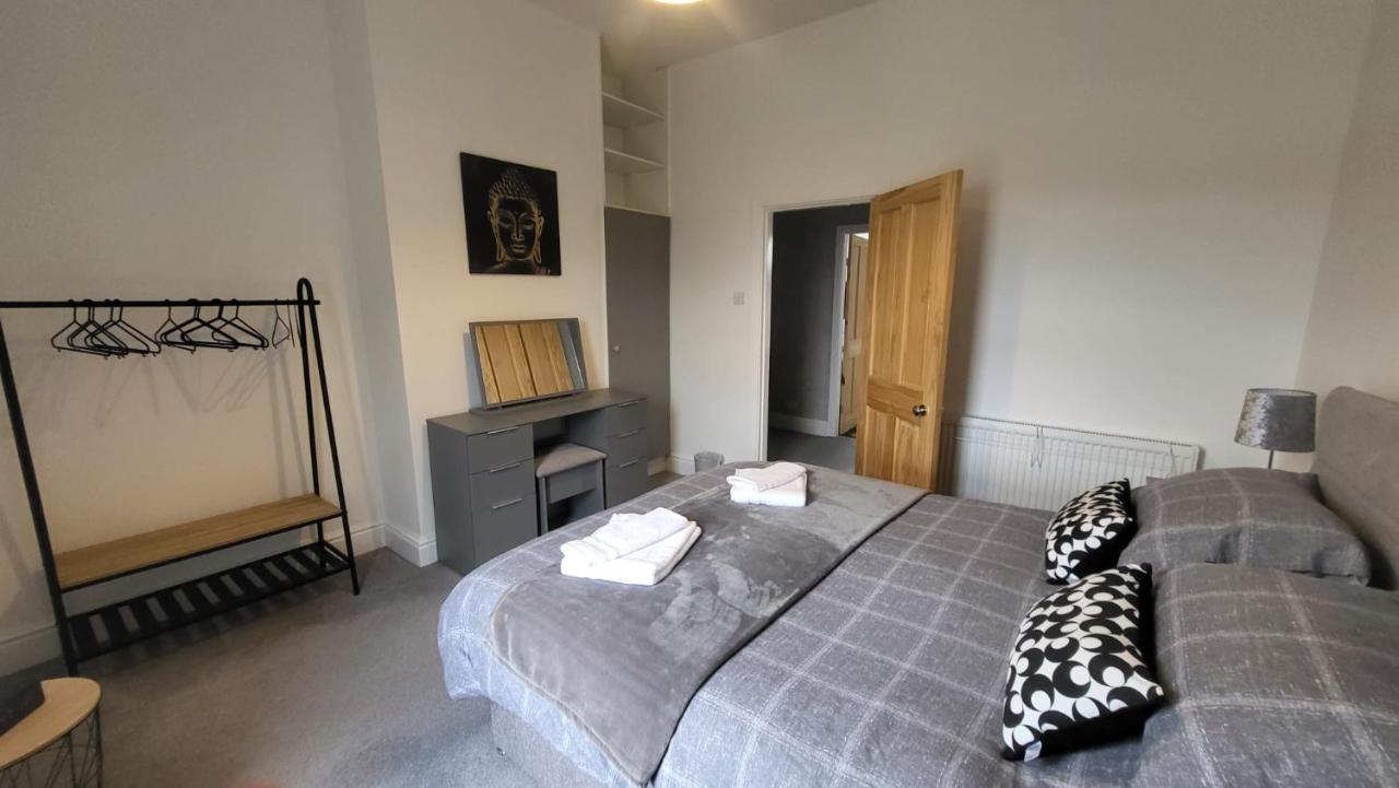 Stay - At Southport Holiday Home - Sleeps 6 Buitenkant foto