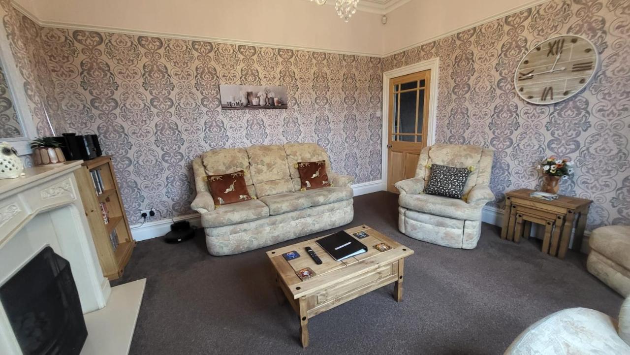 Stay - At Southport Holiday Home - Sleeps 6 Buitenkant foto