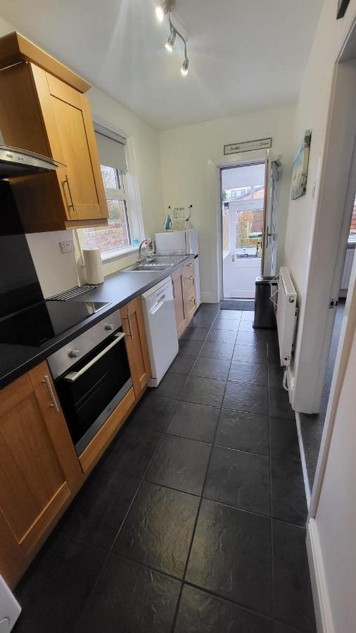 Stay - At Southport Holiday Home - Sleeps 6 Buitenkant foto
